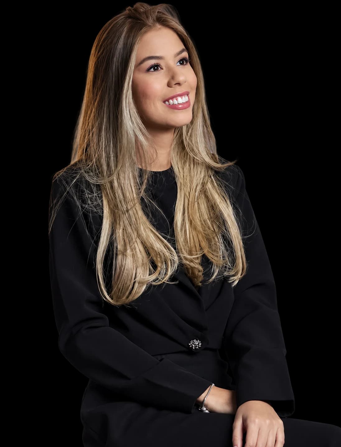 Dra. Luana Lima sorrindo